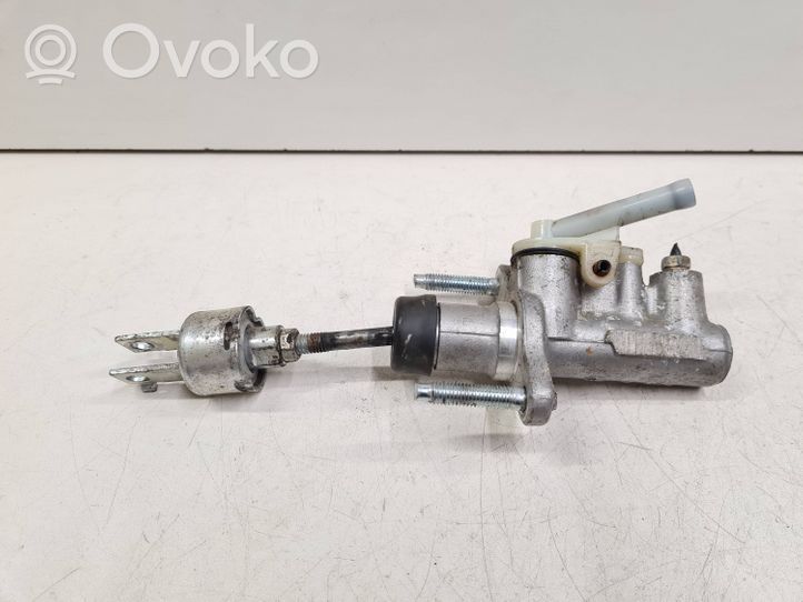 Toyota Corolla E120 E130 Główny cylinder sprzęgła 