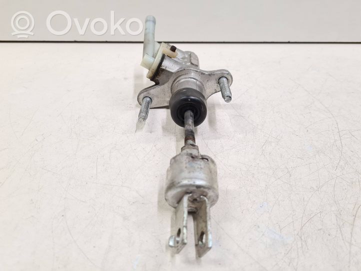 Toyota Corolla E120 E130 Główny cylinder sprzęgła 