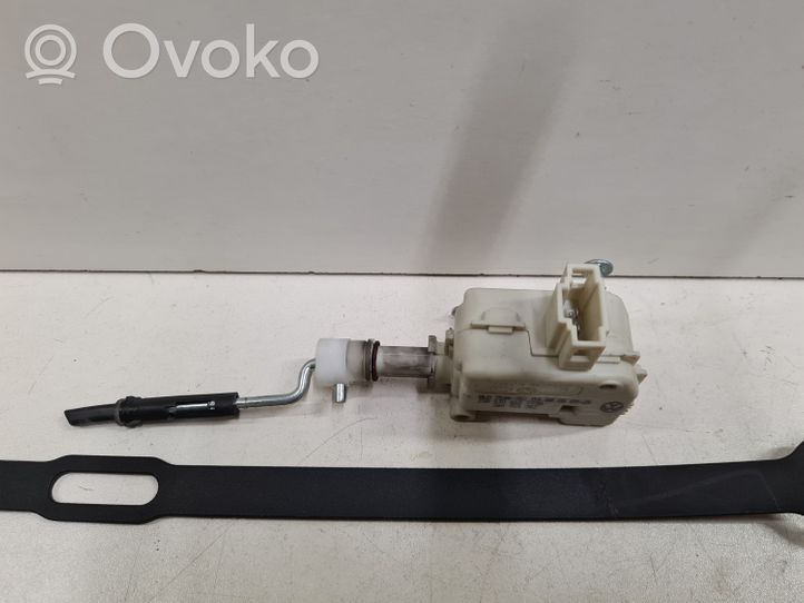 Volkswagen Touareg I Moteur de verrouillage trappe à essence 1J0810773B