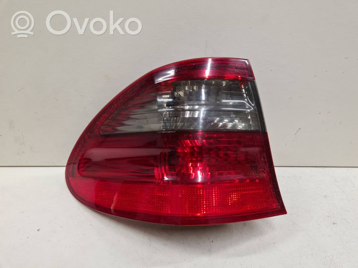 Mercedes-Benz E W211 Luci posteriori A2118202764