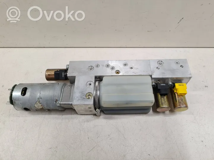 BMW 6 E63 E64 Convertible roof hydraulic pump 