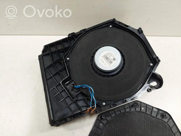 BMW 3 E90 E91 Enceinte subwoofer 6513914323301