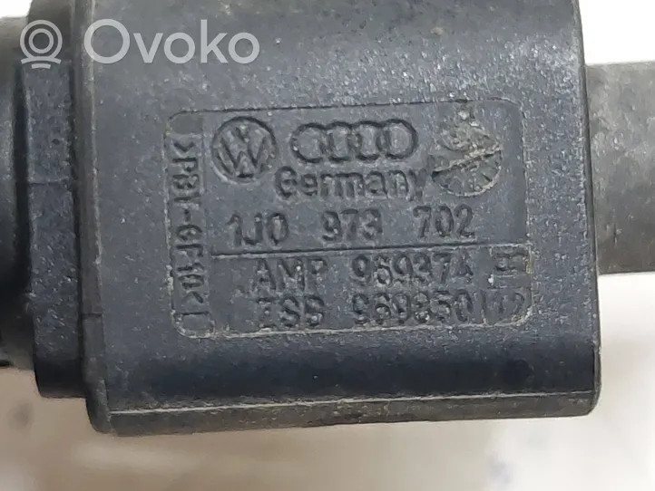 Volkswagen Touareg I Outside/exterior temperature sensor 96985012