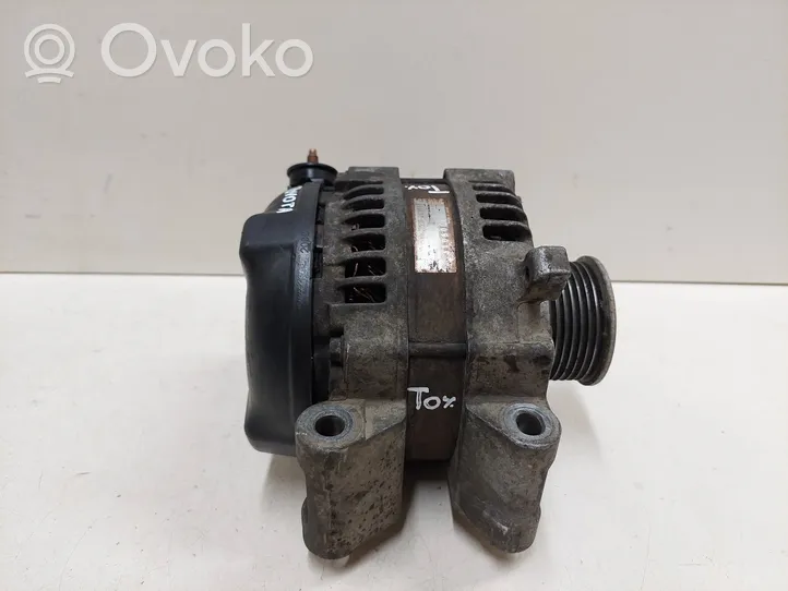 Toyota Avensis T250 Generatore/alternatore 