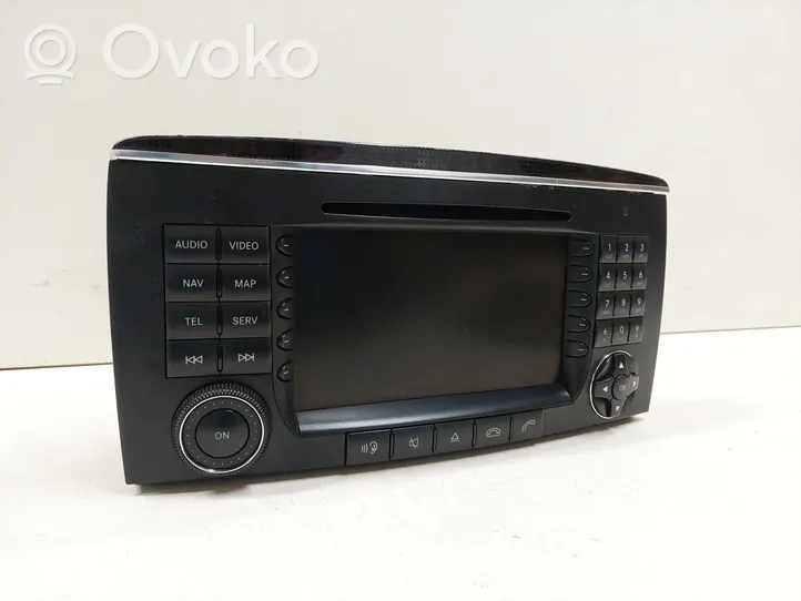 Mercedes-Benz R W251 Radio/CD/DVD/GPS-pääyksikkö A2038270062