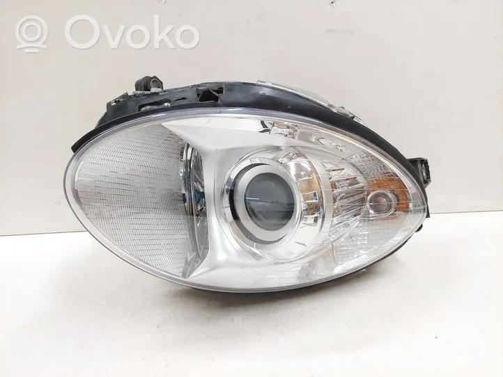 Mercedes-Benz R W251 Lampa przednia A2518260191