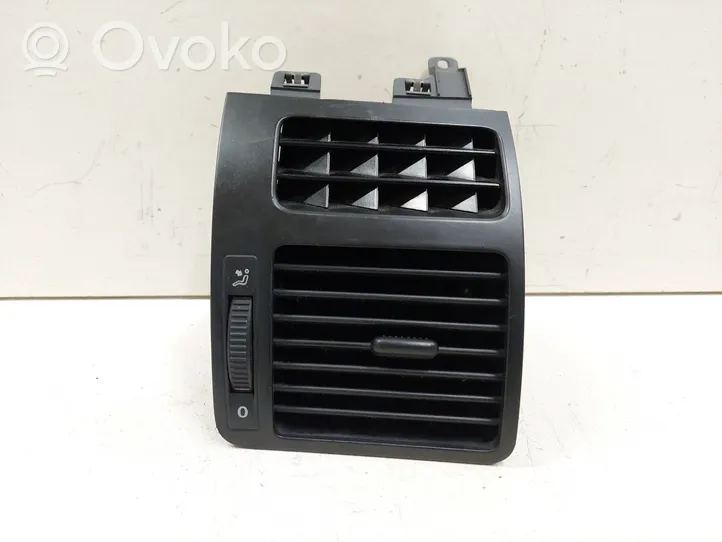 Volkswagen Touran I Copertura griglia di ventilazione laterale cruscotto 1T0819704A