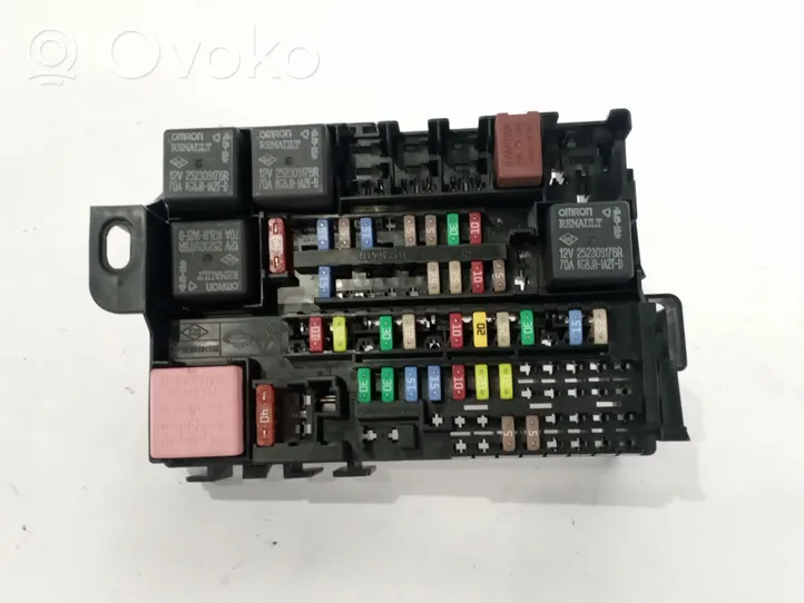 Renault Latitude (L70) BSM Control unit 240142135R