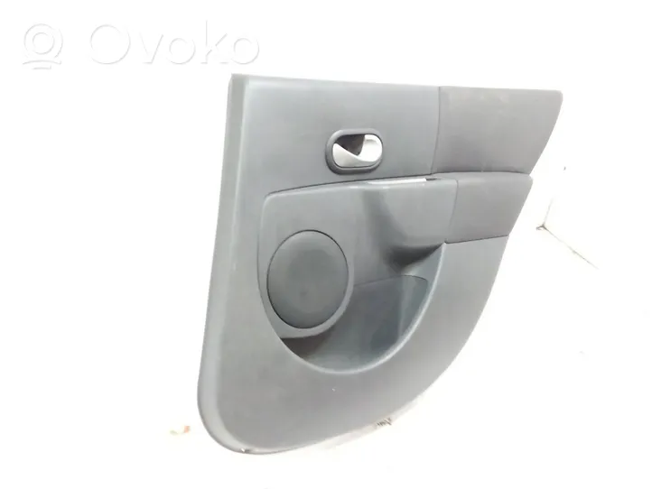 Renault Modus Rivestimento del pannello della portiera posteriore 8200580884