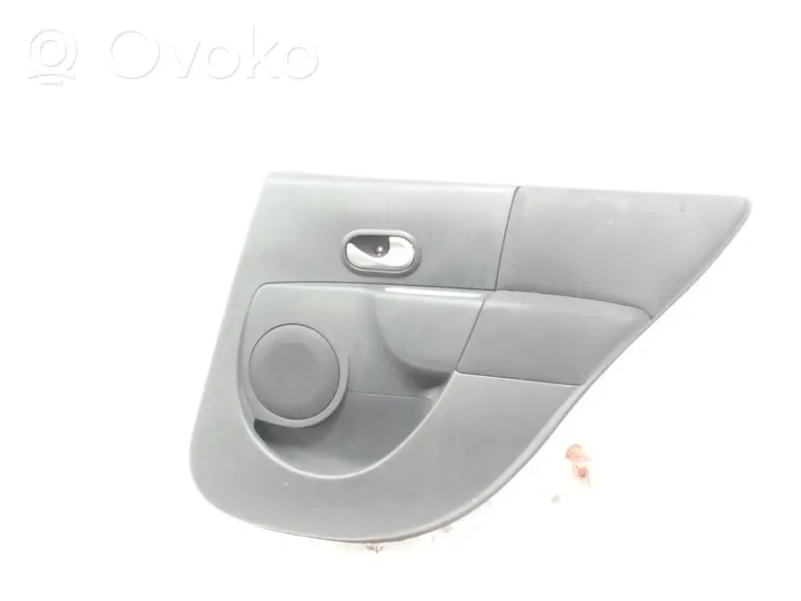 Renault Modus Rivestimento del pannello della portiera posteriore 8200580884