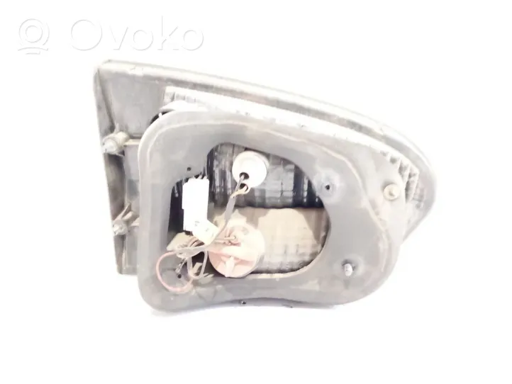 Hyundai H-1, Starex, Satellite Takaluukun takavalot 924064A610