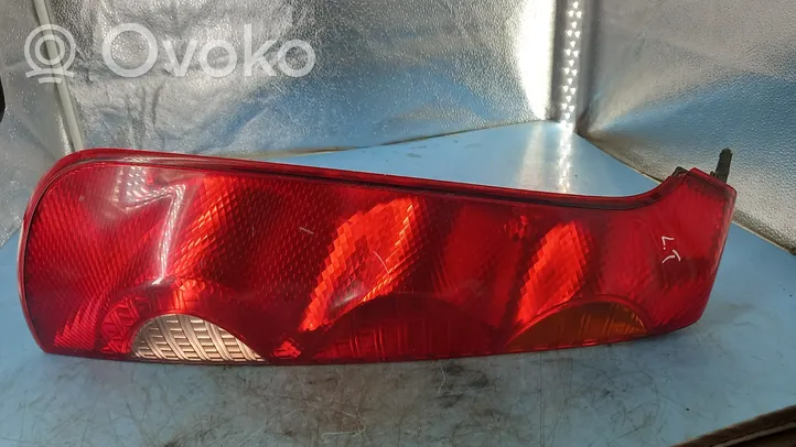 Nissan Note (E11) Lampa tylna 