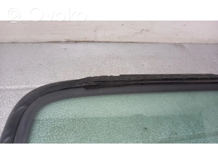 Renault Clio II Rear side window/glass 