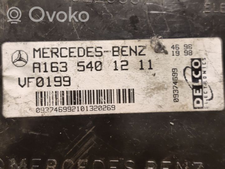 Mercedes-Benz ML W163 Zegar A1635401211