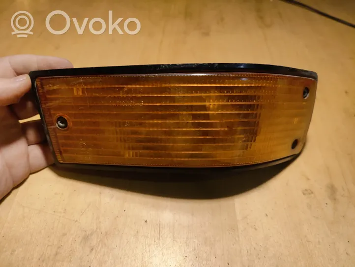 BMW 5 E28 Front indicator light 11710131S