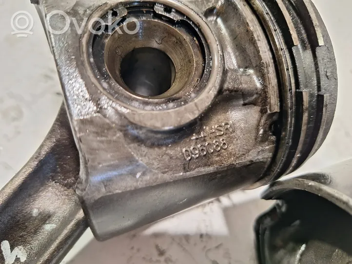 Fiat Ducato Piston with connecting rod 096088