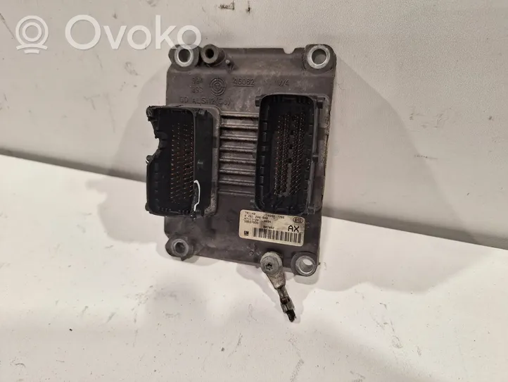 Opel Corsa D Engine control unit/module 0261208940