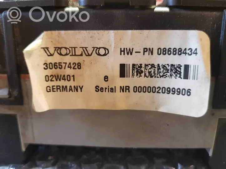 Volvo XC90 Ramka / Moduł bezpieczników 30657428