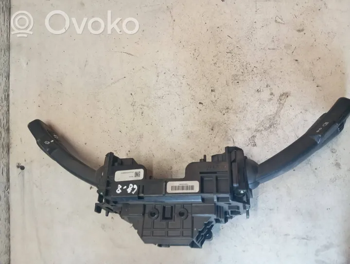 Volvo S80 Interruptor/palanca de limpiador de luz de giro 31343018