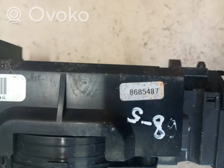 Volvo XC90 Interruptor/palanca de limpiador de luz de giro 8685487