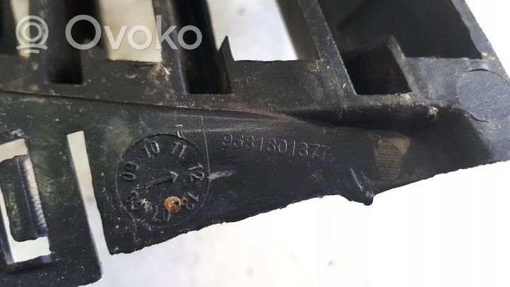 Citroen C3 Picasso Kratka dolna zderzaka przedniego 9681801377