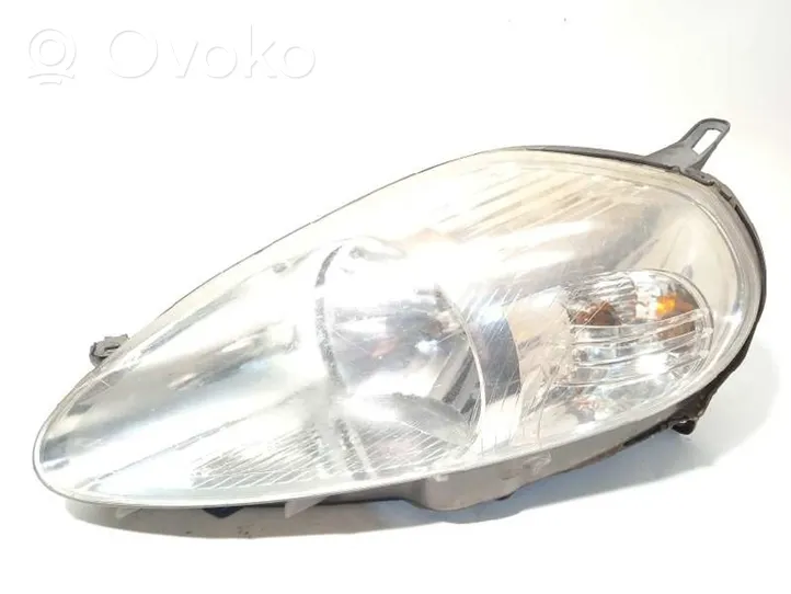 Fiat Grande Punto Lampa przednia 51701593