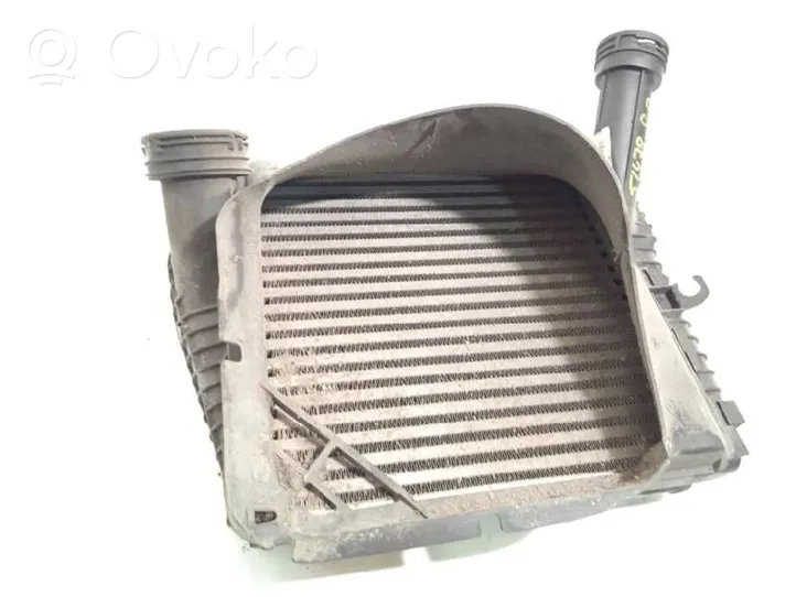 Porsche Cayenne (9PA) Radiatore intercooler 7L6145804A