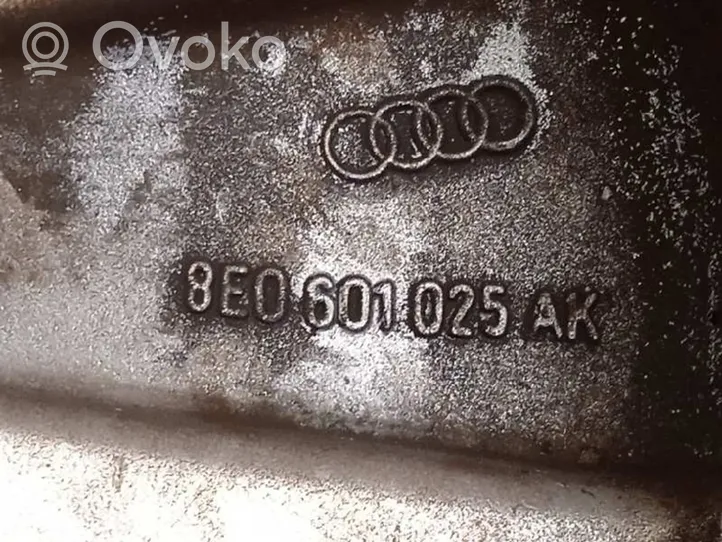 Audi A4 Allroad Felgi aluminiowe R18 8E0601025AK