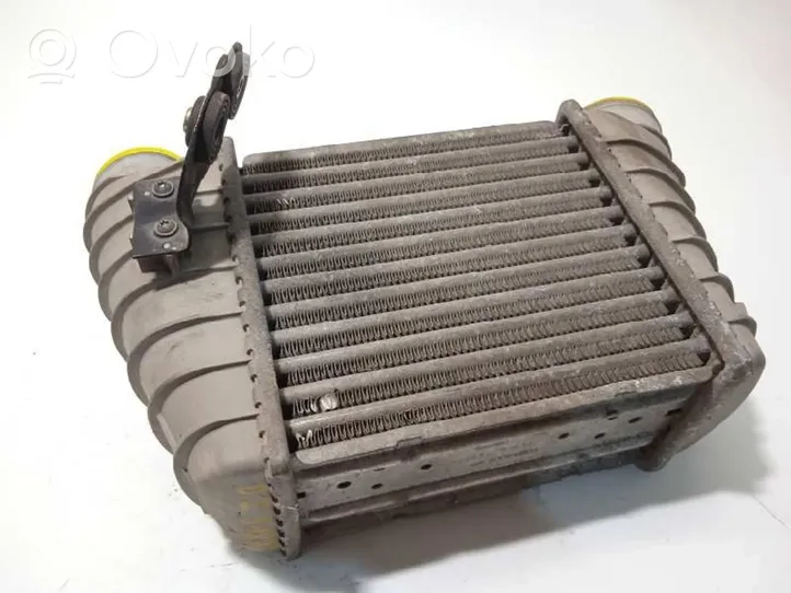 Audi TT Mk1 Starpdzesētāja radiators 8L9145805H