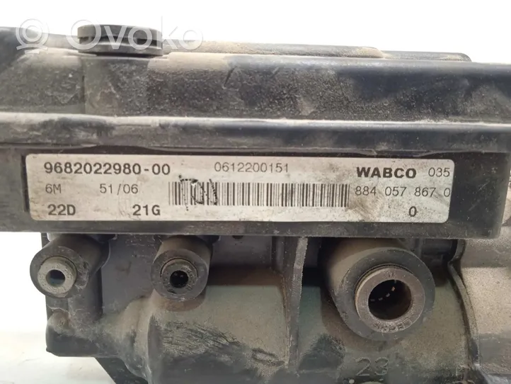 Citroen C4 Grand Picasso Compressore/pompa sospensioni pneumatiche 9682022980