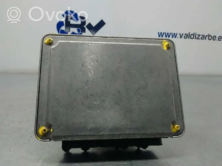 Volkswagen Passat Alltrack Sterownik / Moduł ECU 038906018GA