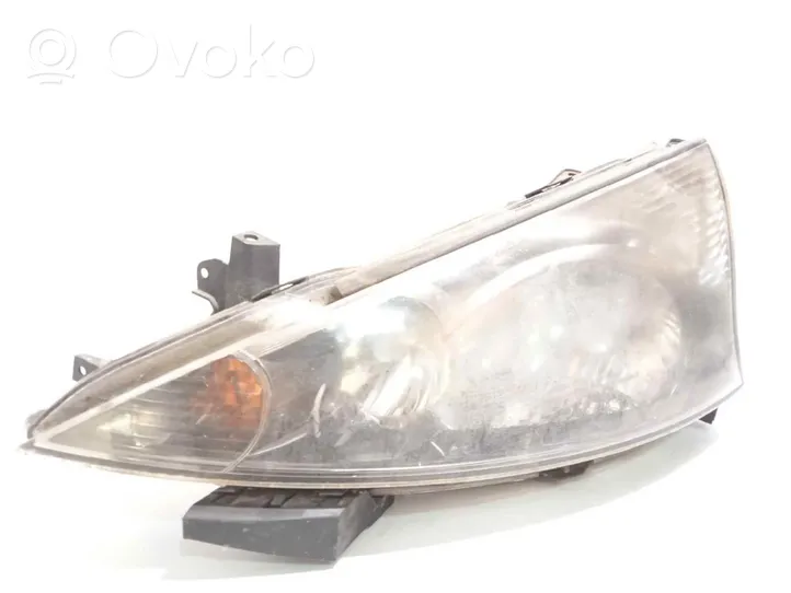 Mitsubishi Grandis Lampa przednia 8301A563