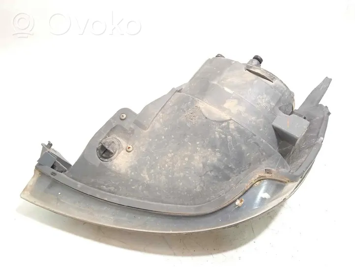 Ford Fiesta Lampa przednia 1415694