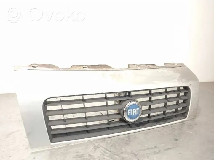 Fiat Ducato Grotelės priekinės 735473195