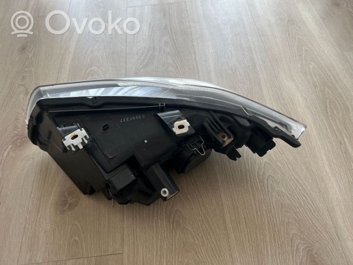 BMW 3 E90 E91 Lampa przednia 89311650