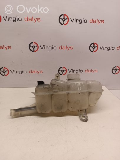 Renault Megane IV Vase d'expansion / réservoir de liquide de refroidissement 217104048R