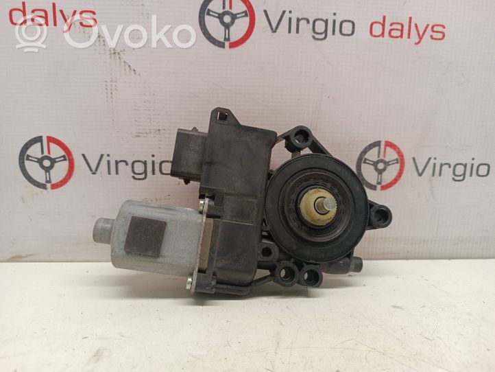 KIA Sorento Motorino alzacristalli della portiera anteriore 824602p010