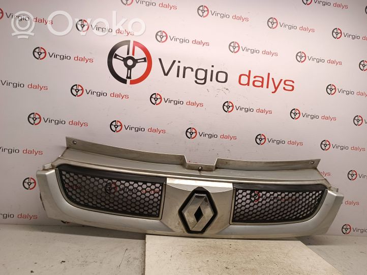 Renault Trafic II (X83) Grille calandre supérieure de pare-chocs avant 8200204450