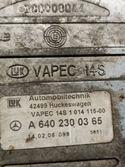 Mercedes-Benz A W169 Alipainepumppu A6402300365