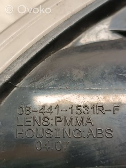 Volkswagen PASSAT B4 Odblask przedni 084411531RF