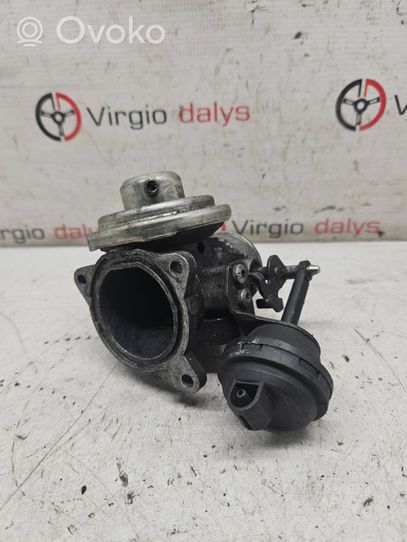 Volkswagen Polo Soupape vanne EGR 045131501C