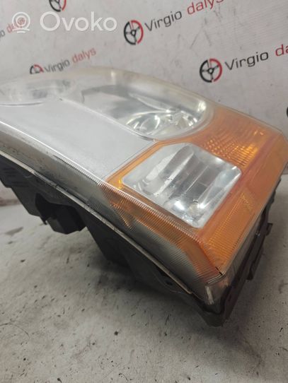 Land Rover Discovery 3 - LR3 Lampa przednia XBC500412