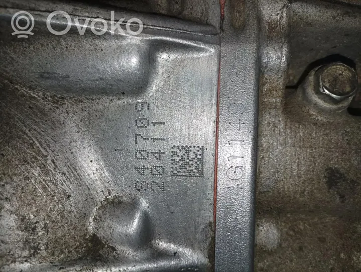 Toyota RAV 4 (XA40) Manuaalinen 5-portainen vaihdelaatikko 2A14G114973-049