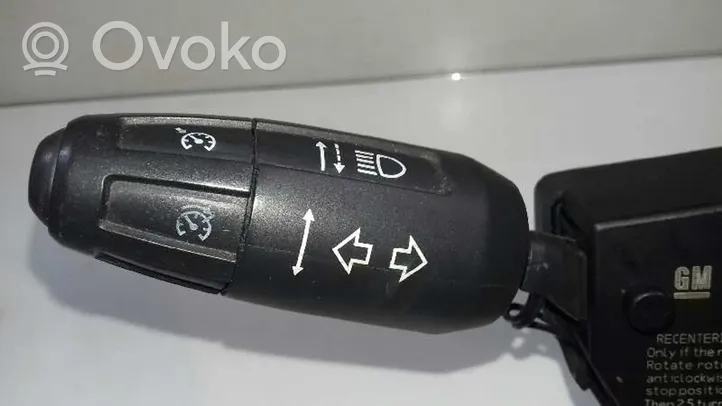 Opel Corsa D Manetka / Przełącznik wycieraczek 13142283