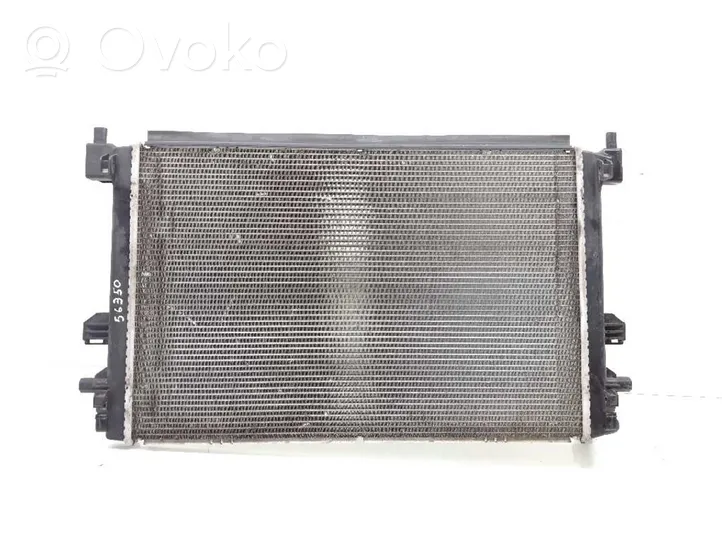 Volkswagen Touran II Coolant radiator 5Q1121251GB