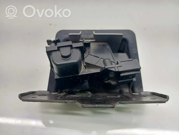 Volvo XC40 Zamek klapy tylnej bagażnika 32149889