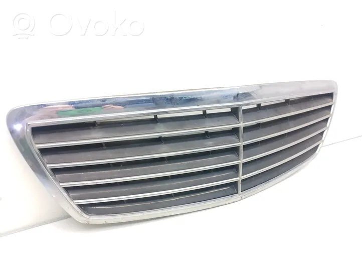 Mercedes-Benz S AMG W221 Grille de calandre avant A2208800583