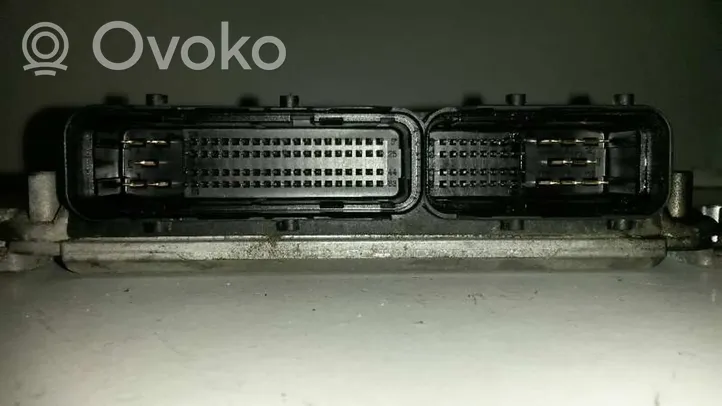 Chrysler Voyager Komputer / Sterownik ECU silnika P04727667AD