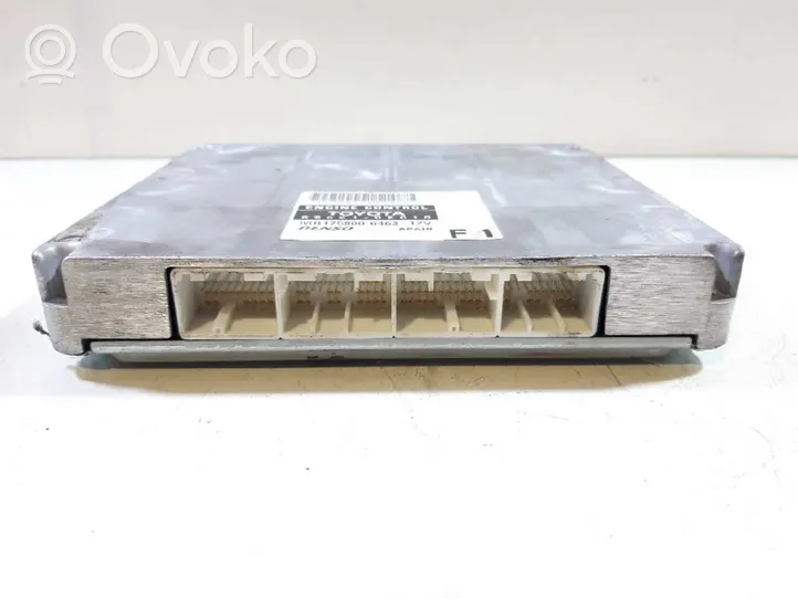 Toyota Corolla Verso E121 Centralina/modulo motore ECU 896610F010