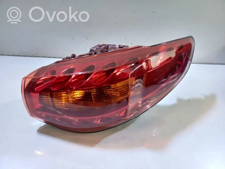 Infiniti FX Lampa tylna 